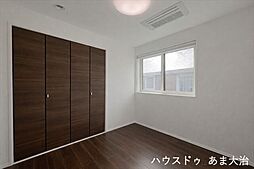大治町西條弥勒：洋室