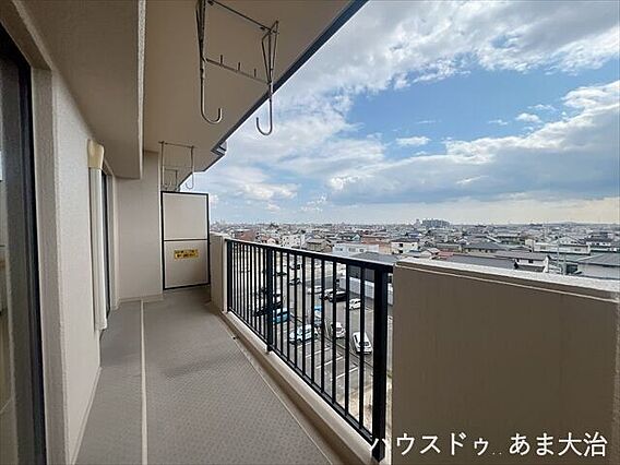 南面バルコニー...