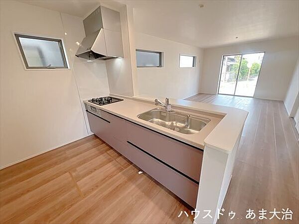 キッチンを拡大表示