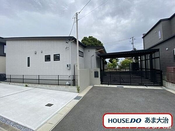 閑静な住宅地にある平屋の住まいです。
