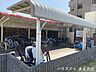 その他：屋根のある駐輪場で、大切な自転車が雨ざらしになる心配もなさそうですね。
