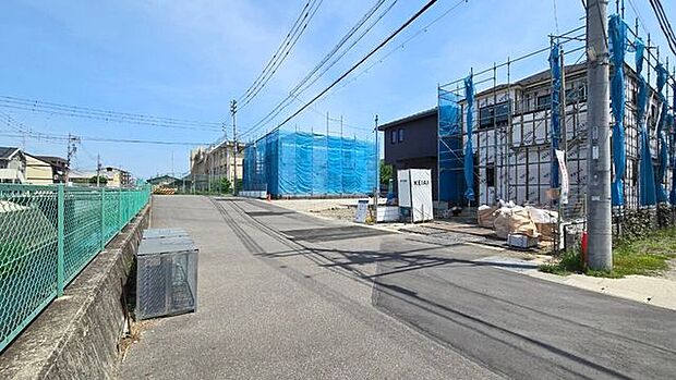 前面道路含む現地写真