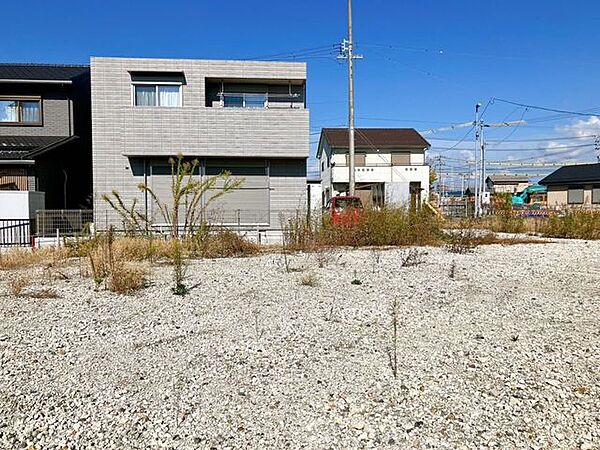 建築条件無しのため、お好きなハウスメーカーで建てられます♪