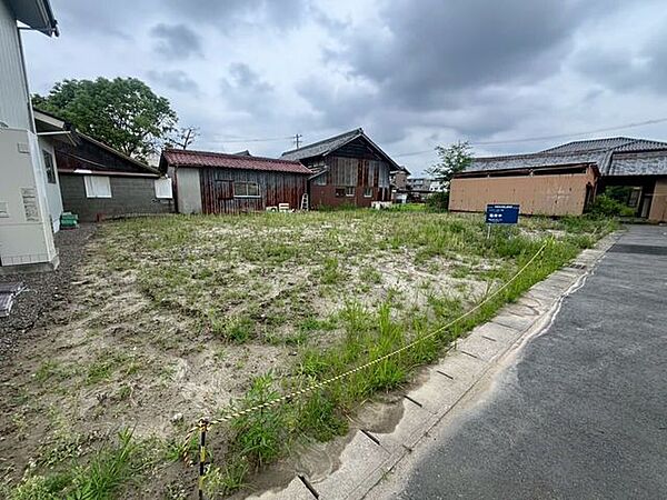 【未掲載情報あり】店舗限定でネット未掲載の土地情報もご紹介可能です！公開前の物件もチェックできるため、理想の住まい探しがぐっと進みます！気になる方はぜひお気軽にお問い合わせください♪