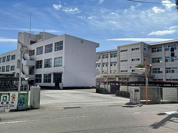 南国市立香長中学校 3400m
