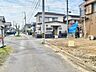 外観：前面道路含む現地写真
