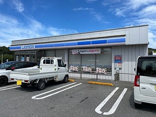 ローソン南国十市店 1500m