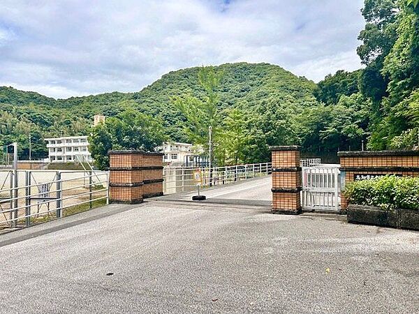 十津小学校 1000m