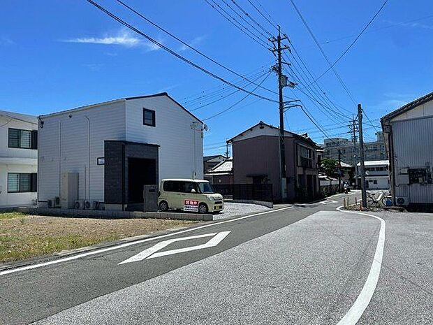 前面道路含む現地写真