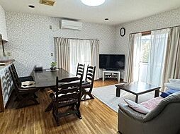 ＼高知市潮見台　中古戸建／ 5LDKのリビング/ダイニング