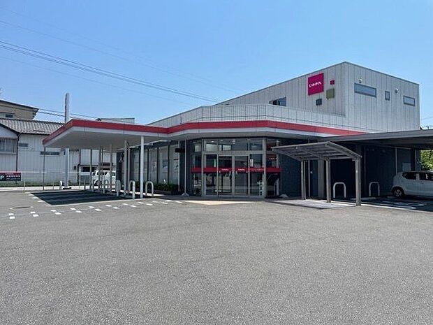 愛媛銀行山田支店 750m