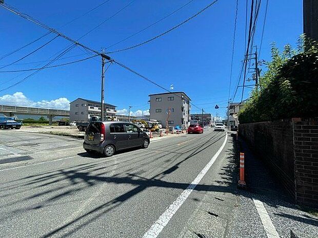 前面道路含む現地写真