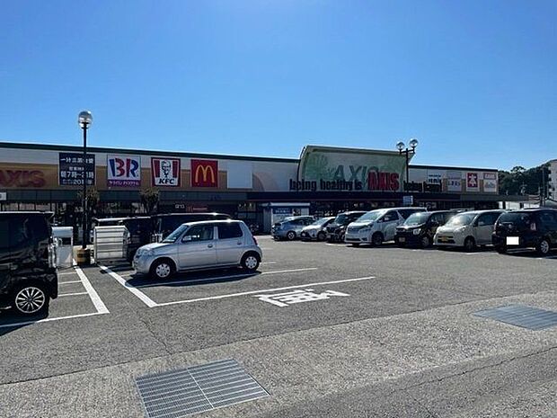 サニーアクシス南国店 1200m