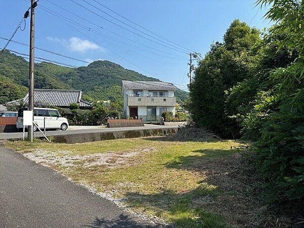 北側も空が抜けていて気持ちの良い場所です。