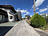 外観：前面道路含む現地写真