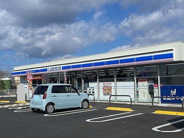 ローソン野市町西野西店 1920m