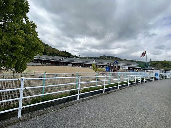 岡豊保育園 250m