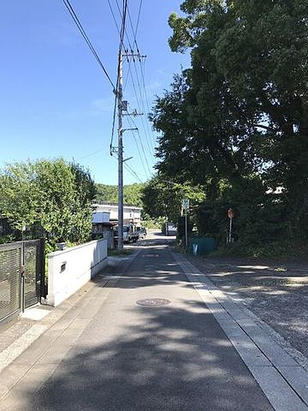 広々とした前面道路♪
