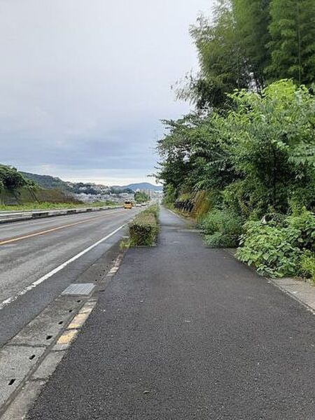 前面道路　西から東
