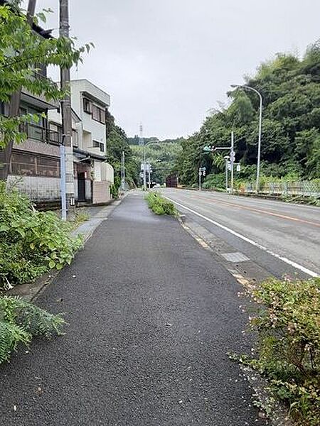 前面道路　東から西