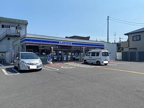 ローソン高知南万々店 400m