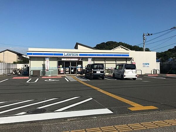 ローソン高知福井東店 260m