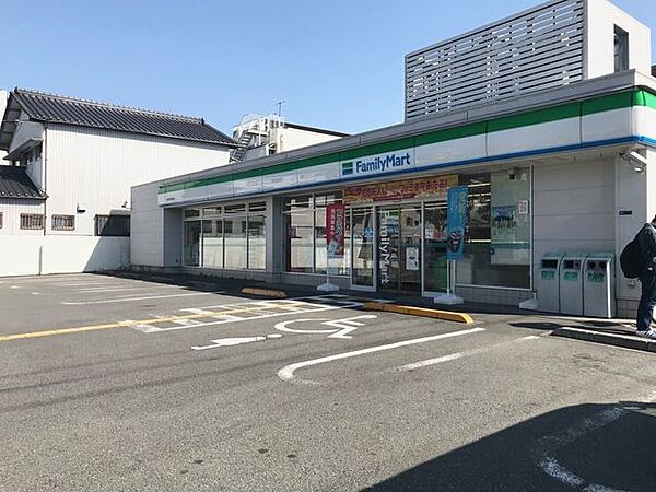 ファミリーマート高知伊勢崎町店 600m
