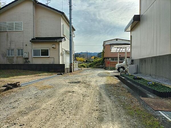 北側道路 北から南方向へ
