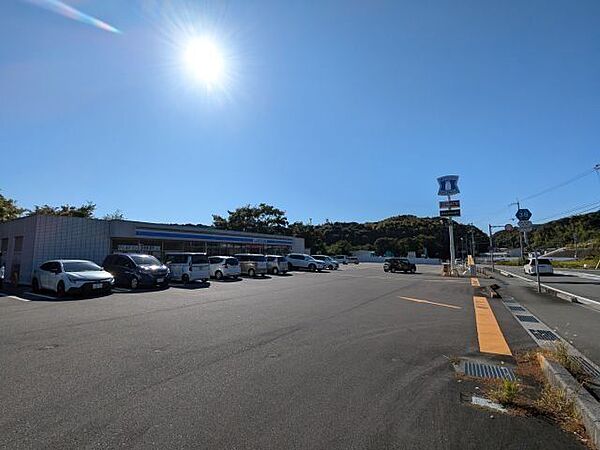 ローソン 高知競馬場前店 2300m