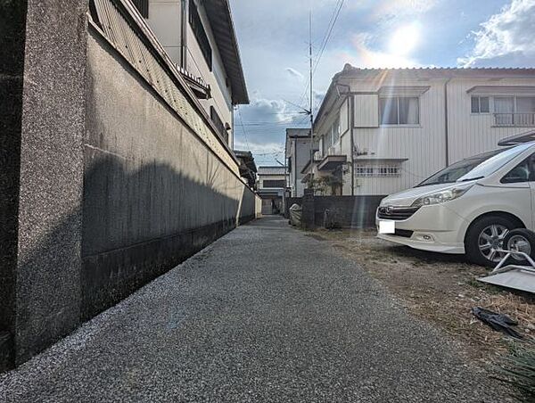 東側道路 北から南方向