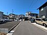 外観：北側道路 東から西方向