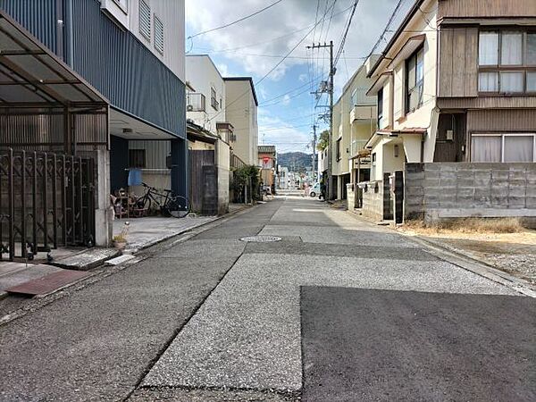 南側道路 東から西方向