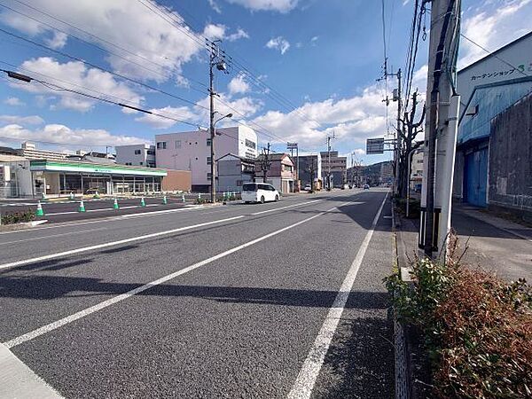前面道路含む現地写真