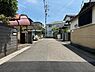 外観：前面道路含む現地写真
