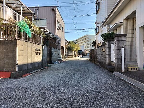 ★神田小学校★東側道路 西から東方向