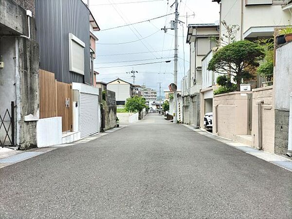 東側道路 南から北方向