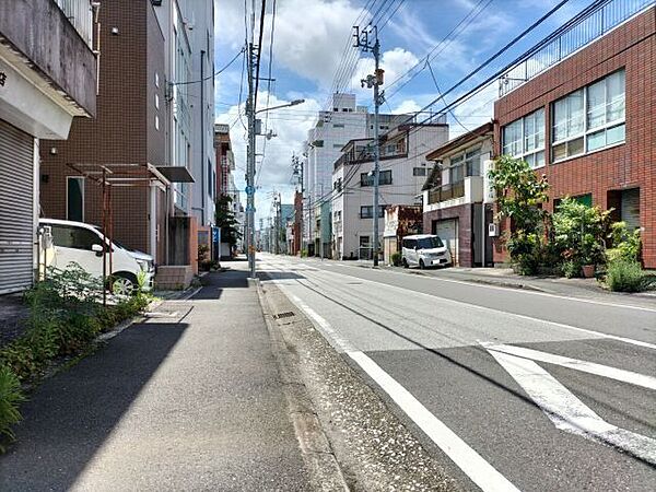 南側道路 東から西方向