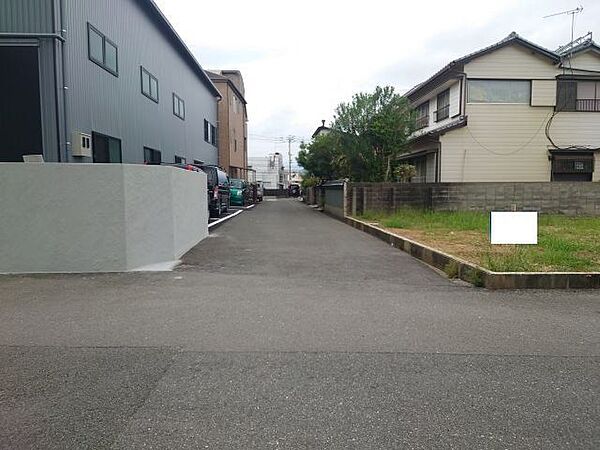 前面道路含む現地写真
