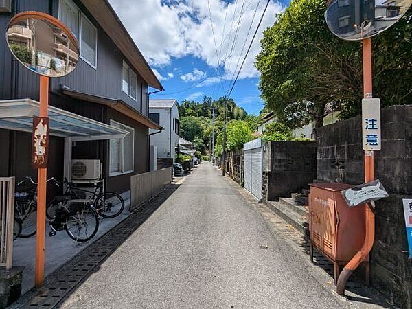 北側道路 東から西方向