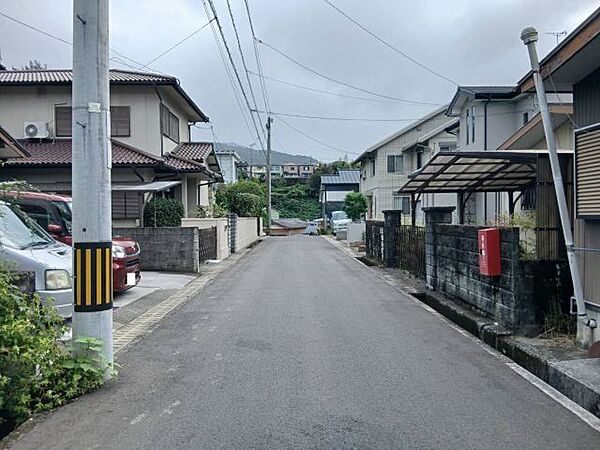 東側道路 北から南方向