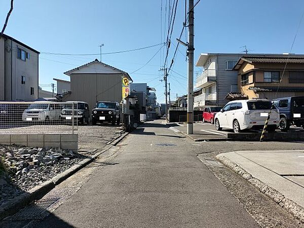 北側道路 東から西方向
