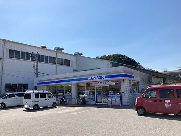 ローソン 高知横浜店 750m