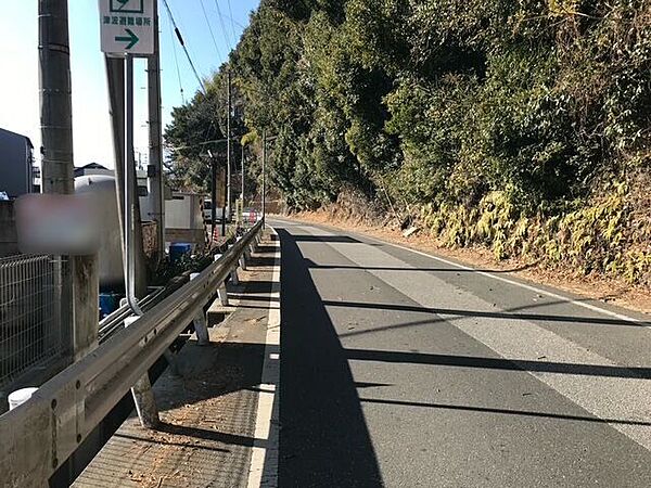 北側道路 東から西方向