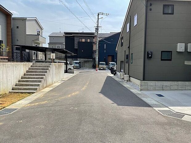 前面道路含む現地写真