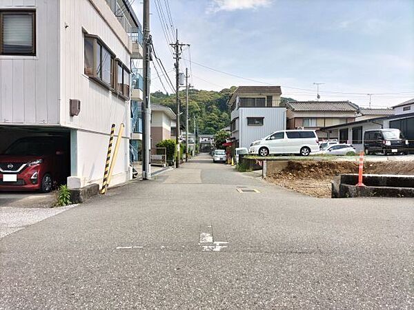 東側道路 北から南方向