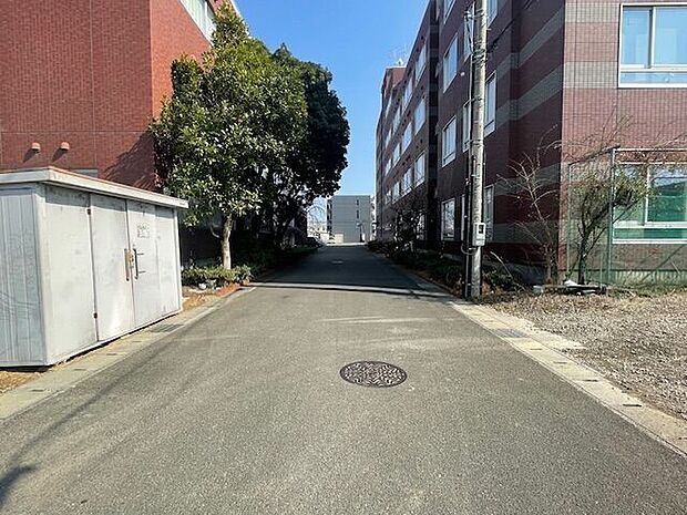 南側道路 東から西方向