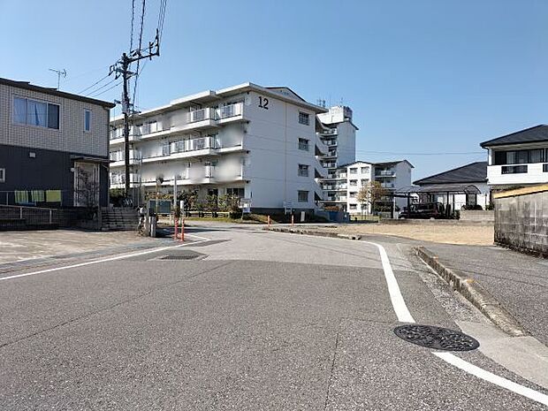 南側道路 東から西方向