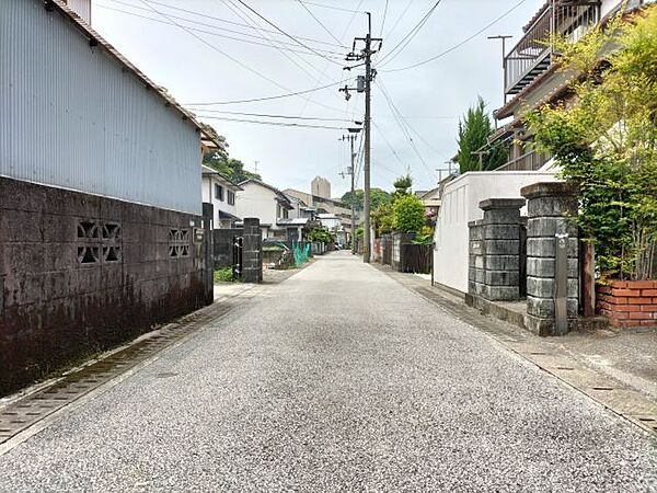 南側道路 東から西方向