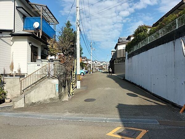 北西道路 西から東方向