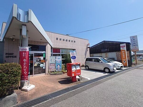 高知桟橋郵便局 700m